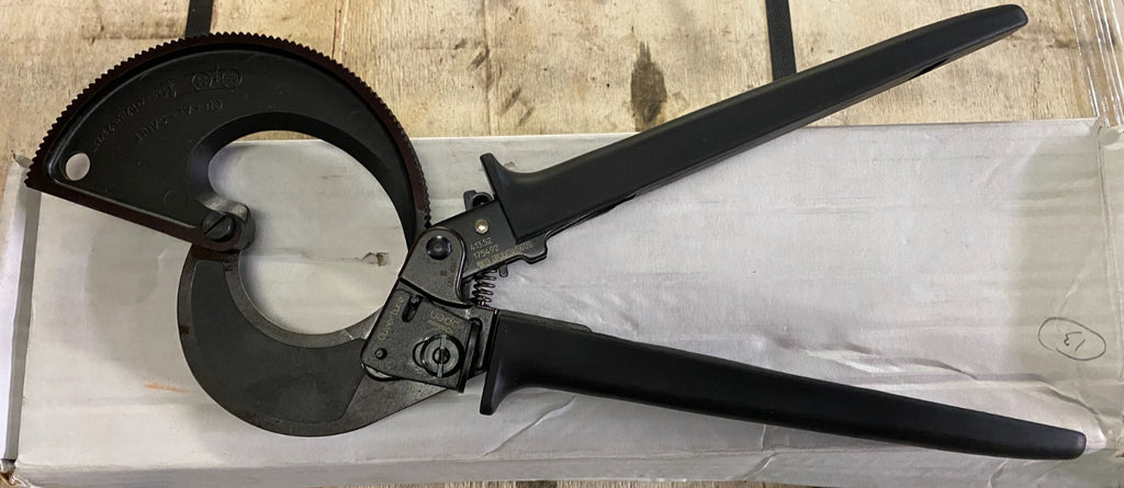 Facom 413.52 Ratchet Cable Cutter,Capicity 52 mm